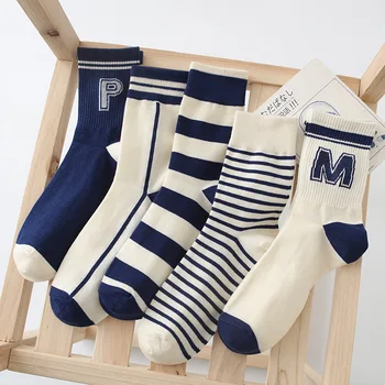 Спортивные хлопчатобумажные носки средней трубки Женские повседневные модные носки с принтом букв Полосатые уличные носки Harajuku для мужчин Парные носки