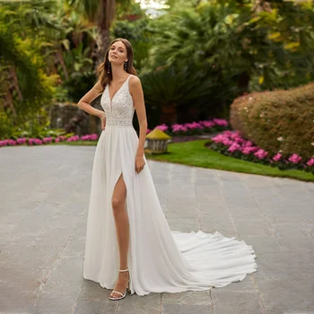 Романтическое свадебное платье с V-образным вырезом и дизайном с высоким разрезом Великолепная аппликация Кружевное свадебное платье Особенности Придворный шлейф для женщин