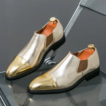 2023 Модная кожаная обувь Золотые мужские лоферы Мокасины Повседневная обувь для мужчин Туфли для вечеринок Слипоны Свадебная формальная мужская обувь
